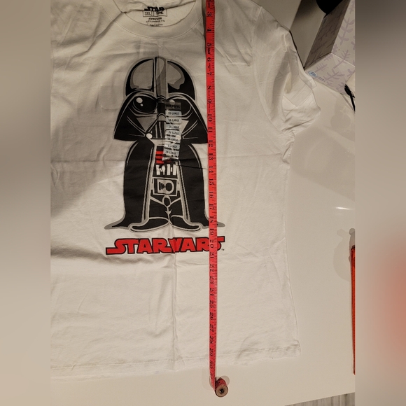 HOT TOPIC Star Wars Chibi Darth Vader Graphic Tee Size 3x - Picture 9 of 9